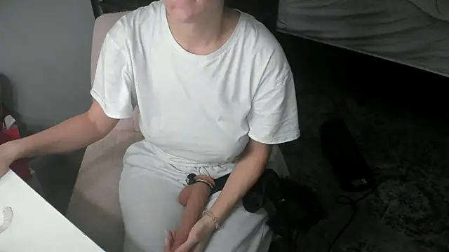 Snapshot of bigb00tyjudyyX chatting on 02-16-26, 06:06 bigb00tyjudyyX online show from 02-16-26, 06:06