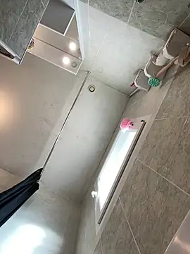 Snapshot of frenchboy9711 chatting on 03-07-25, 04:00 frenchboy9711 online show from 03-07-25, 04:00