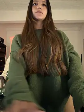 Snapshot of aly_golden_ chatting on 05-06-26, 06:50 aly golden online show from 05-06-26, 06:50