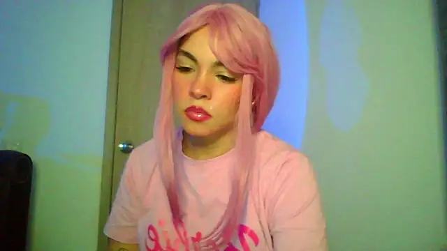 Kiri Cutee online show from 10-16-25, 04:21