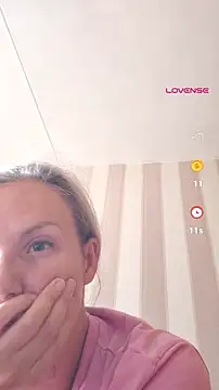 YourJuliena online show from 07-19-26, 05:10