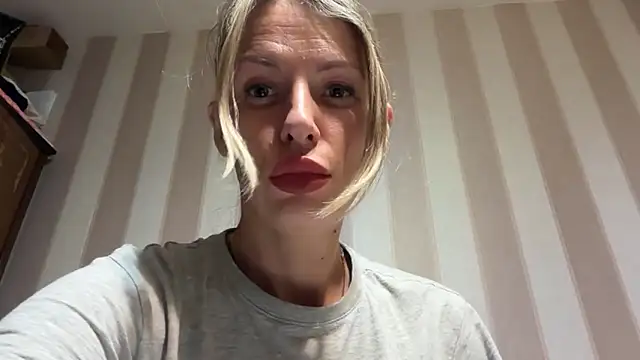 YourJuliena online show from 03-15-25, 05:26