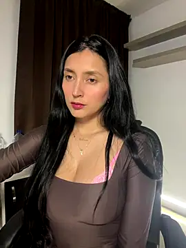 Snapshot of Valentina_cartier chatting on 09-29-25, 11:54 Valentina cartier online show from 09-29-25, 11:54