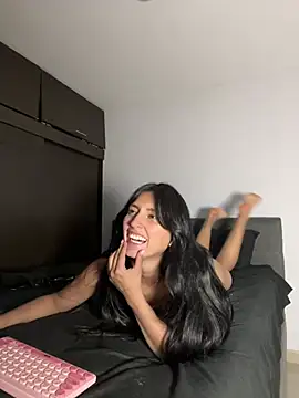 Snapshot of Valentina_cartier chatting on 03-13-25, 06:37 Valentina cartier online show from 03-13-25, 06:37
