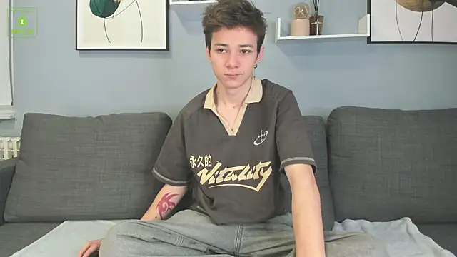 Viego Pattel online show from 10-04-25, 04:19