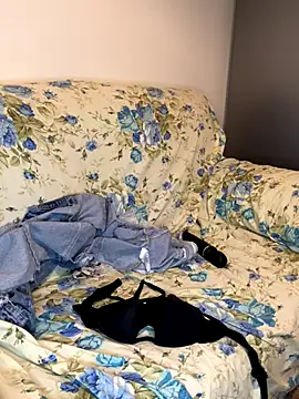 Snapshot of Porcella96 chatting on 09-09-25, 09:35 Porcella96 online show from 09-09-25, 09:35