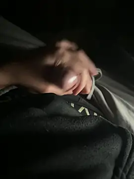 Snapshot of maiolullo chatting on 11-11-25, 10:58 maiolullo online show from 11-11-25, 10:58