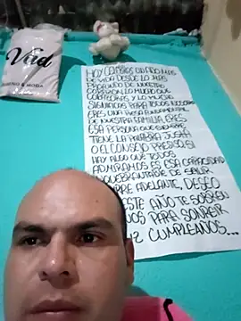 Snapshot of Camilo-31RI chatting on 02-18-26, 01:03 Camilo-31RI online show from 02-18-26, 01:03