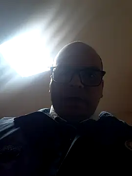 Snapshot of Camilo-31RI chatting on 06-24-26, 11:35 Camilo-31RI online show from 06-24-26, 11:35