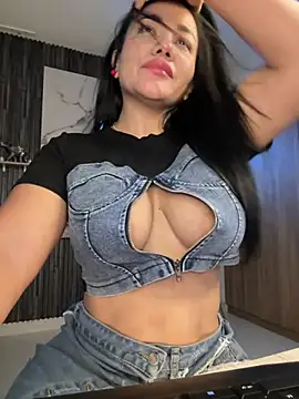 Abril10  online show from 02-25-26, 03:23