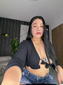 Abril10  online show from 06-02-26, 02:17