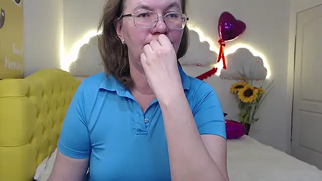 HolyMilfa online show from 03-07-25, 10:46