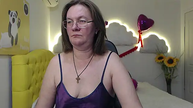 HolyMilfa online show from 03-21-25, 05:34