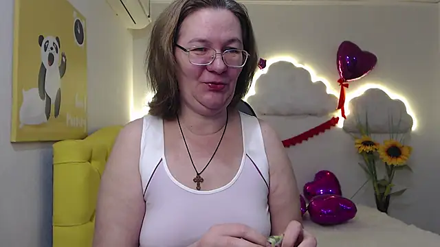 HolyMilfa online show from 02-20-25, 07:45