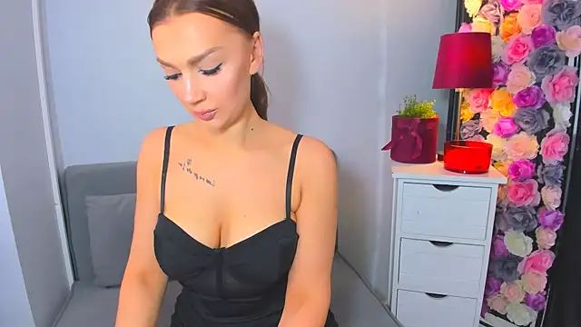 OliviaFantasy online show from 11-01-25, 11:59