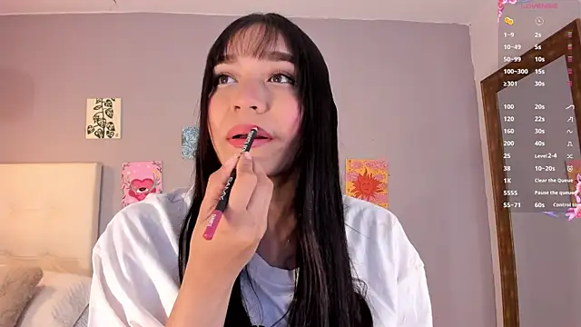 Maia W10 online show from 06-10-26, 12:28