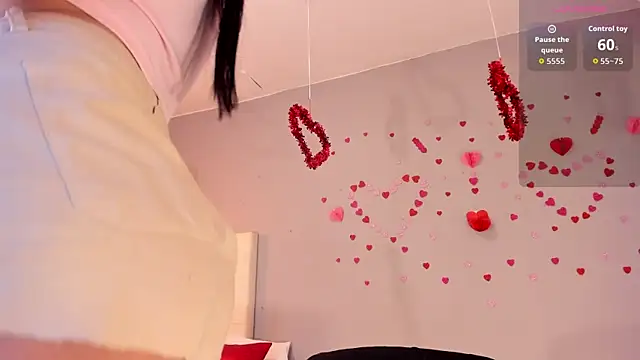 Maia W10 online show from 02-20-26, 12:18