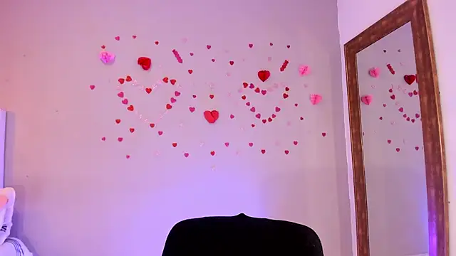 Maia W10 online show from 03-26-26, 12:25