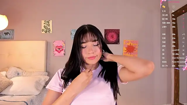 Maia W10 online show from 06-11-26, 12:24