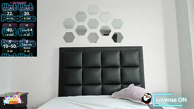 Snapshot of Catalina_Jonex chatting on 04-20-26, 11:35 Catalina Jonex online show from 04-20-26, 11:35