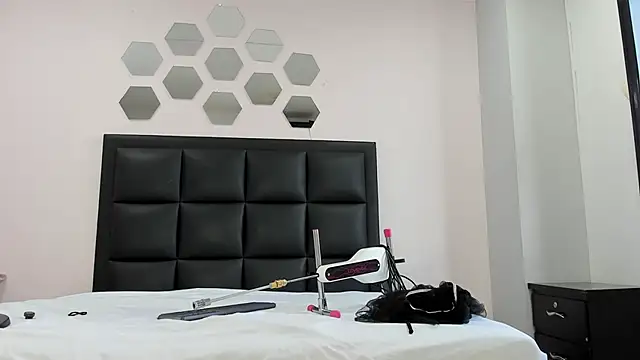 Catalina Jonex online show from 04-09-26, 11:49