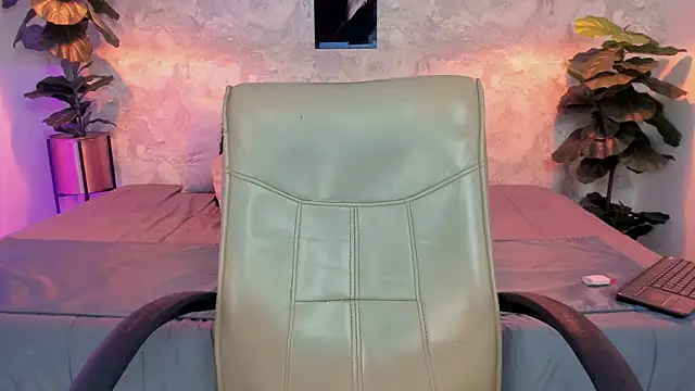 Regan   online show from 10-17-25, 02:04