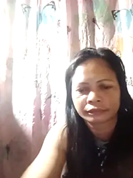 Snapshot of 880HOT chatting on 06-17-26, 12:48 880HOT online show from 06-17-26, 12:48