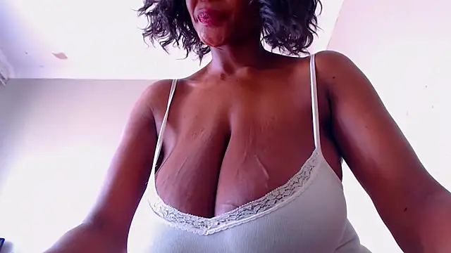 Silkytitss online show from 12-05-25, 07:07