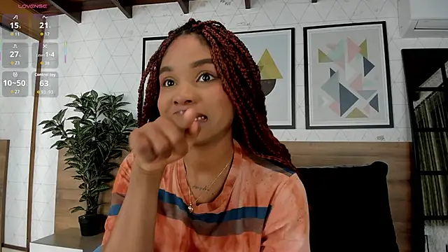 AriaFoster online show from 10-05-25, 04:25