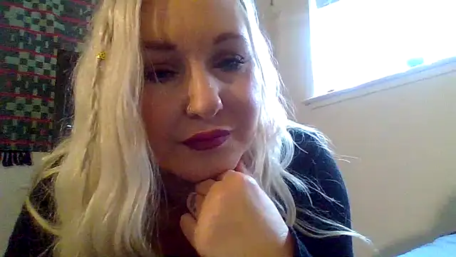 Snapshot of Marilyn_Blue chatting on 01-05-26, 09:29 Marilyn Blue online show from 01-05-26, 09:29