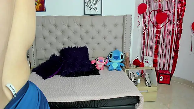 AngeleRoux online show from 03-13-25, 09:48