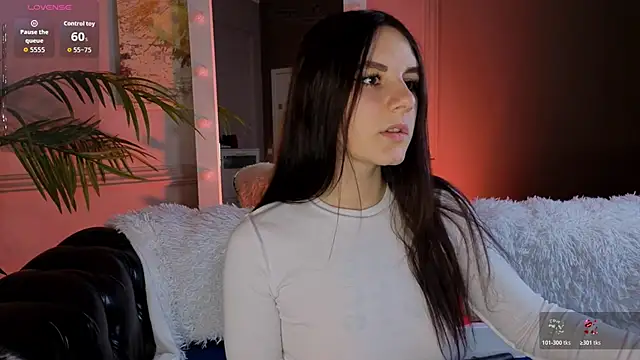 Kelly Woods online show from 11-12-25, 03:27