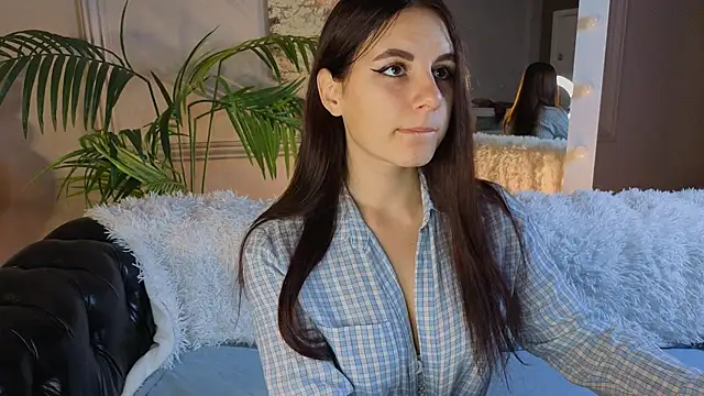 Kelly Woods online show from 10-04-25, 10:17