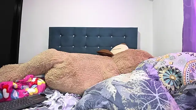 daamonxxx19 online show from 01-09-26, 04:03