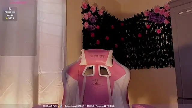 sweetieandjuicyy online show from 06-17-26, 07:13