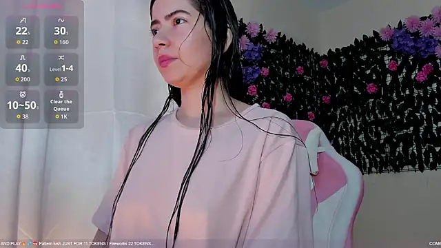 Snapshot of sweetieandjuicyy chatting on 05-30-26, 05:40 sweetieandjuicyy online show from 05-30-26, 05:40