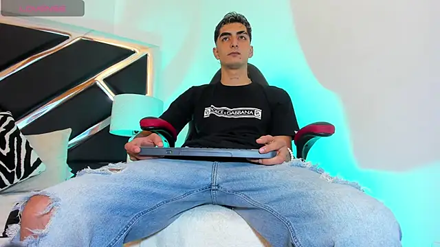 DimitryHank online show from 01-24-25, 08:53