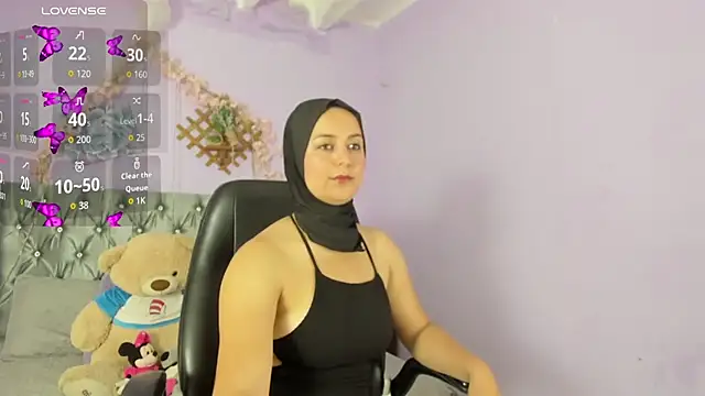 Snapshot of BadraSaadi chatting on 09-29-25, 07:52 BadraSaadi online show from 09-29-25, 07:52