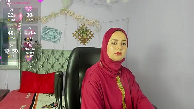 Snapshot of BadraSaadi chatting on 02-26-26, 07:36 BadraSaadi online show from 02-26-26, 07:36