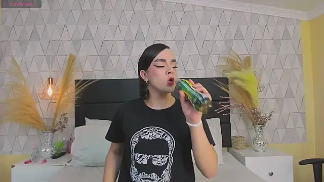 JustinePerry online show from 02-05-26, 03:24