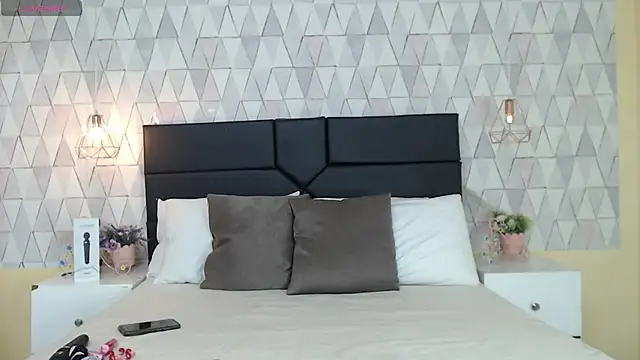 JustinePerry online show from 10-04-25, 02:57