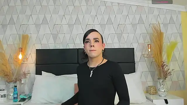 JustinePerry online show from 01-19-26, 03:32