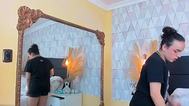 JustinePerry online show from 04-03-26, 04:08