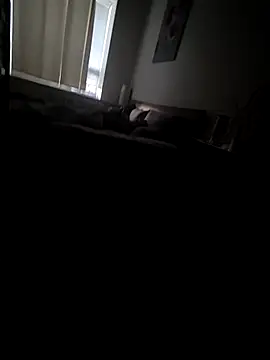 Snapshot of Kinkycouple1789 chatting on 10-26-25, 10:21 Kinkycouple1789 online show from 10-26-25, 10:21