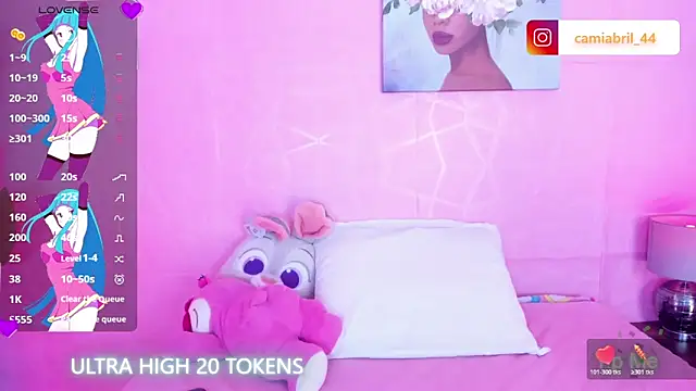 Snapshot of Trixiroy chatting on 04-26-26, 03:37 Trixiroy online show from 04-26-26, 03:37