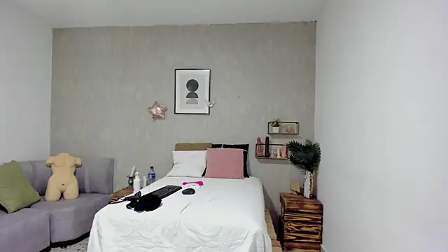 afrodita martinez online show from 12-03-25, 07:24