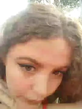 Snapshot of Mia_fooxx_ chatting on 01-01-25, 07:43 Mia fooxx online show from 01-01-25, 07:43