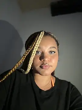 Lucy wilson5 online show from 11-28-25, 02:45