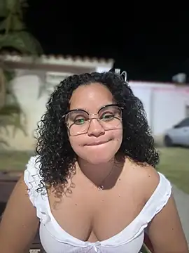 Lucy wilson5 online show from 02-10-26, 03:38