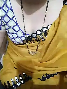 Snapshot of aliseanu chatting on 02-07-25, 01:22 aliseanu online show from 02-07-25, 01:22